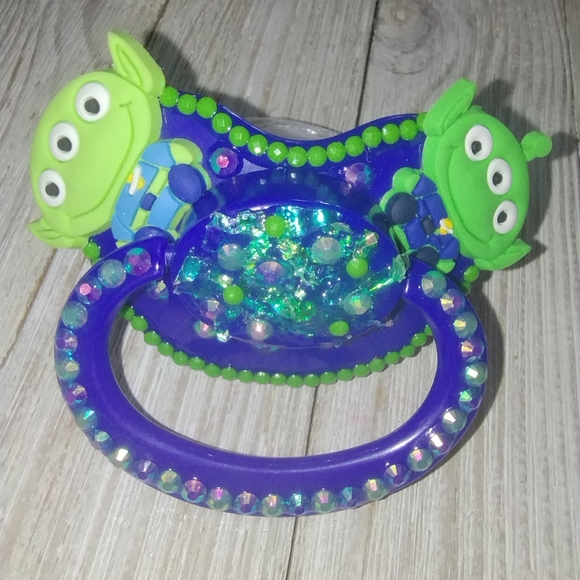 Adult Pacifier - Picture 7 of 8